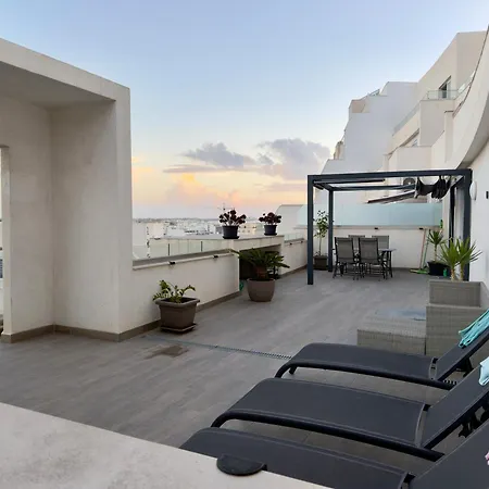 דירה Eva's Penthouse With Private Swimming Pool By Eldi *