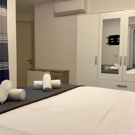 דירה Eva's Penthouse With Private Swimming Pool By Eldi *